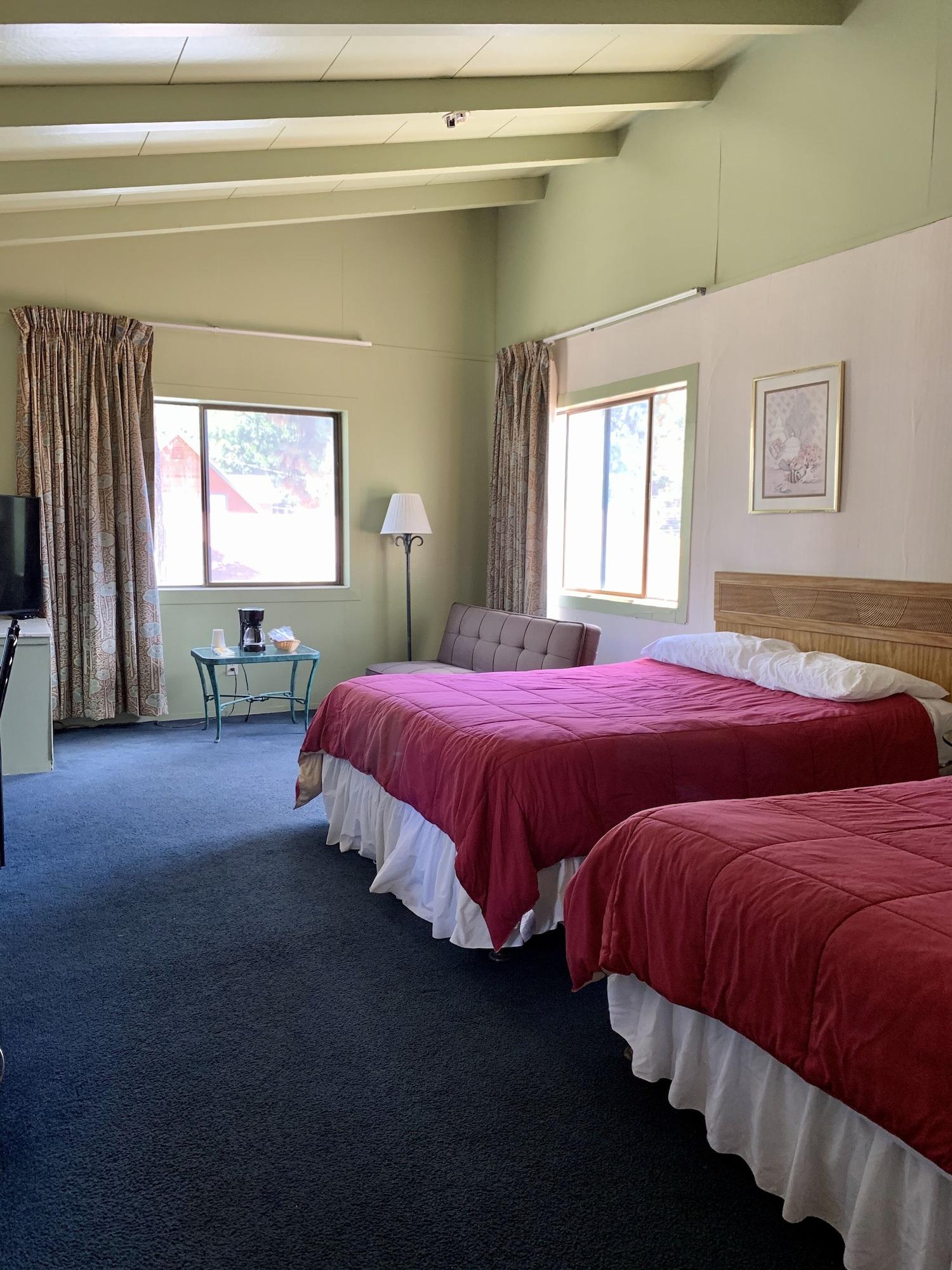 Stevenson'S Inn Кингс-Бич Экстерьер фото